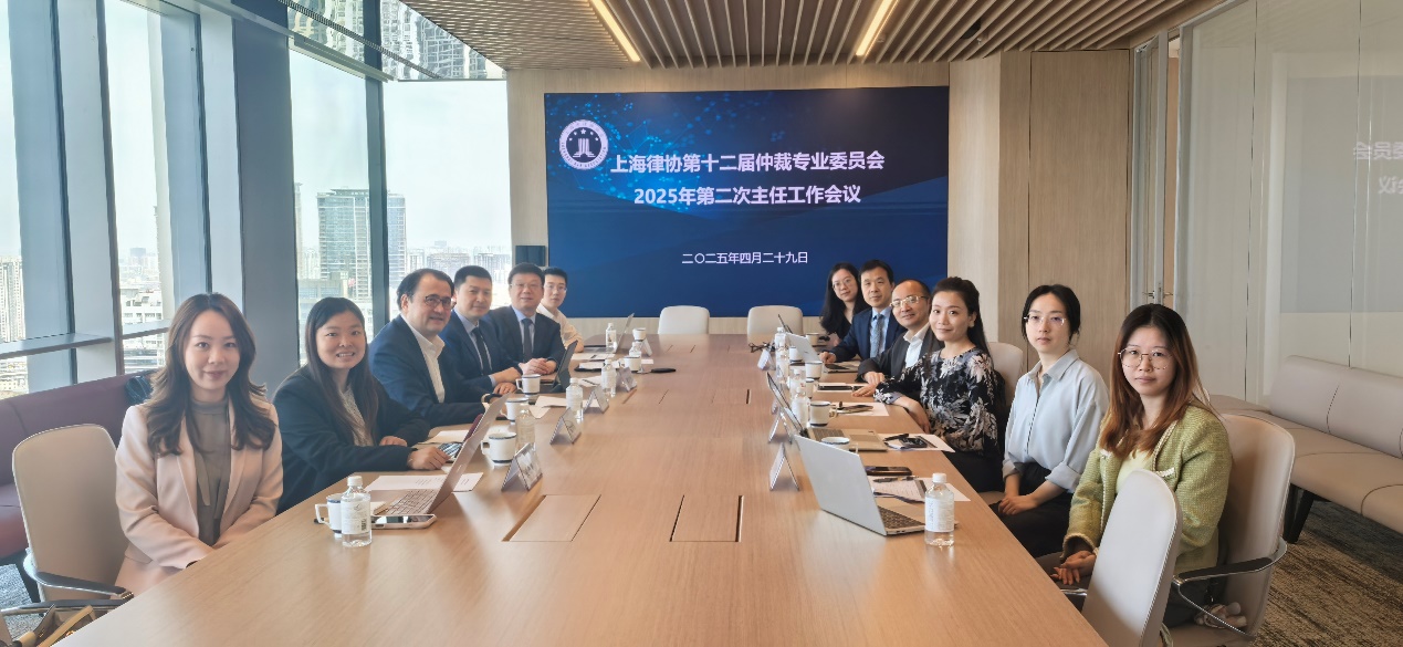 人們?cè)谧雷舆?AI 生成的內(nèi)容可能不正確。